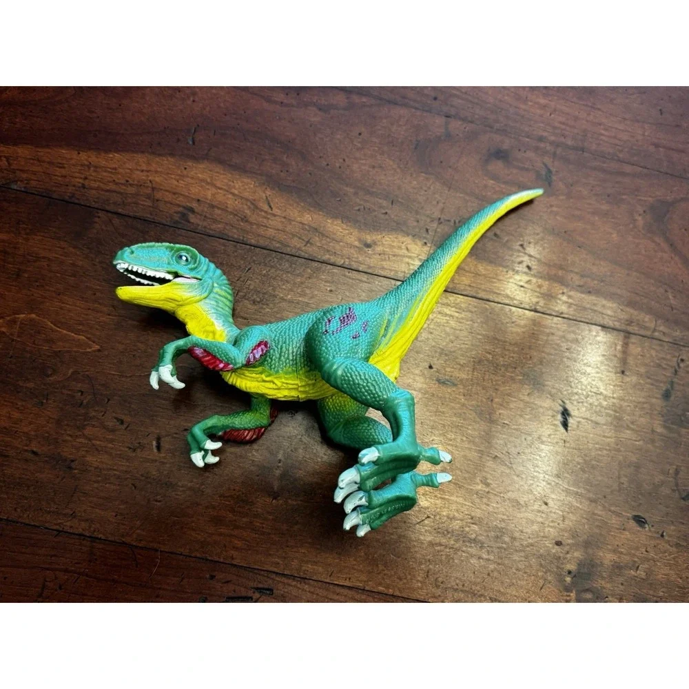 Schleich Green Velociraptor Raptor Dinosaur Figure Toy 6in x 9in